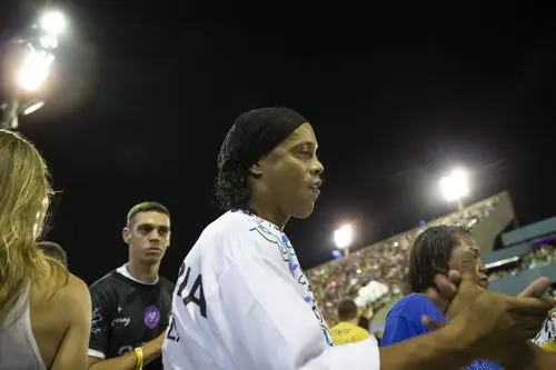 次出访都吸 次出访都吸